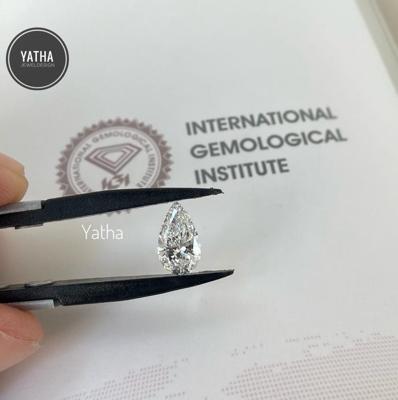 lab grown pear cut diamond (1)