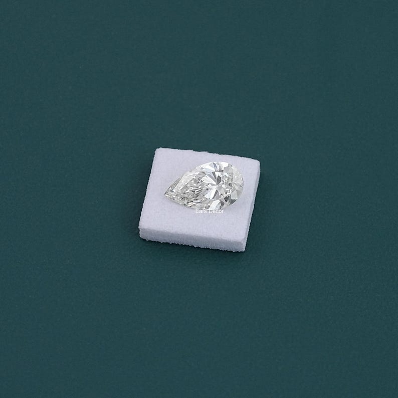 lab grown pear cut diamond (7)