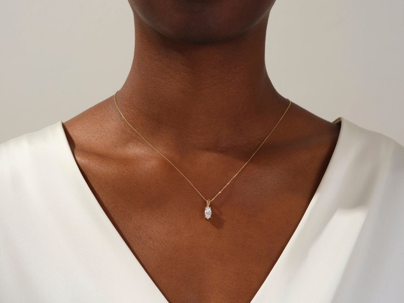 marquise cut solitaire pendant necklace (1)