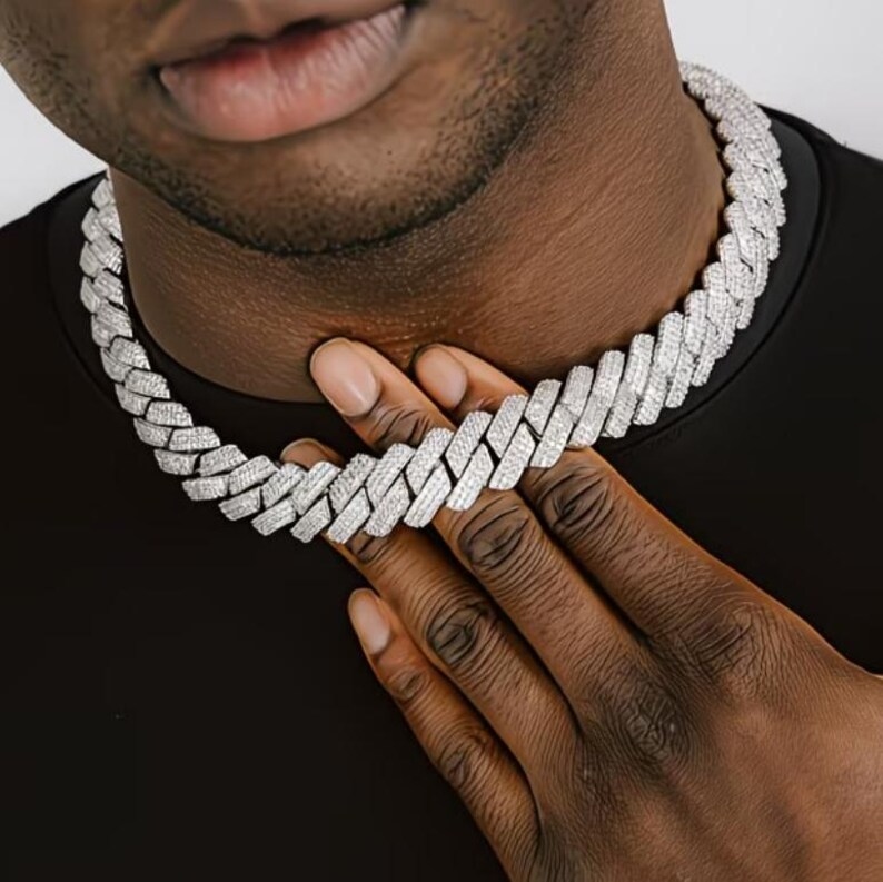 baguette diamond iced out (2)