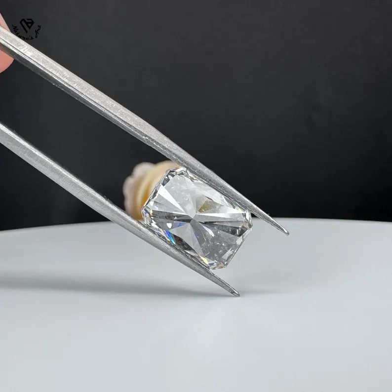 radiant cut lab grown diamond