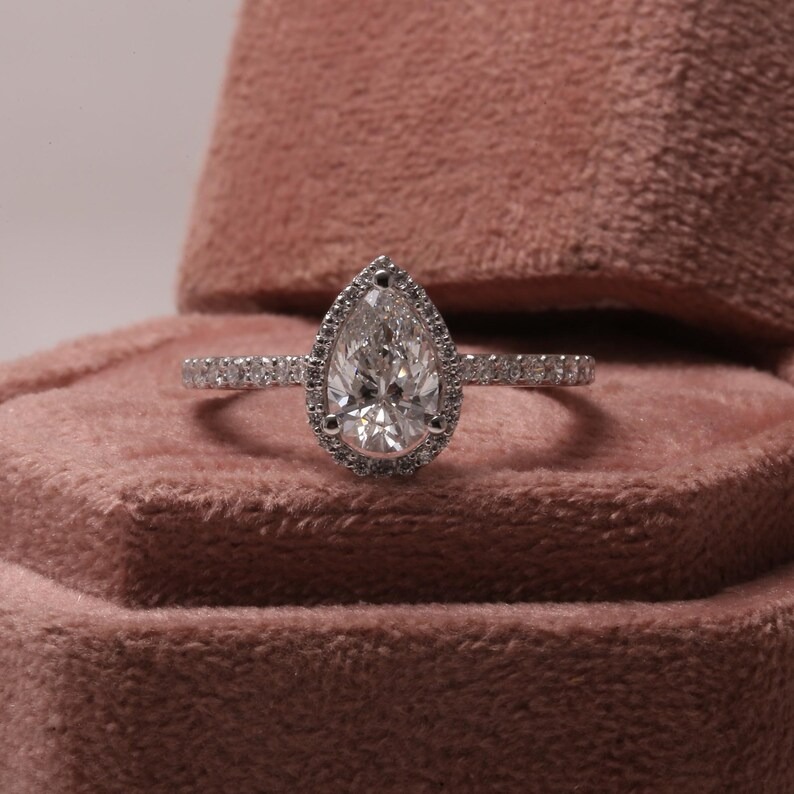 Pear Cut Teardrop Engagement Ring